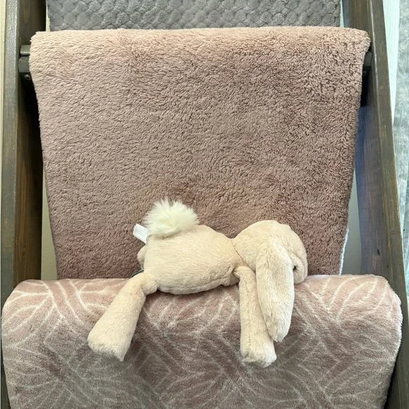 SOLD - Picture 3 of 4